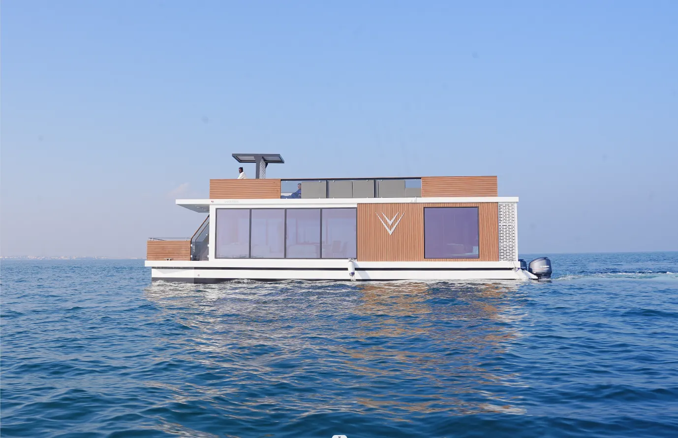 Aquator 50 cruising on open water